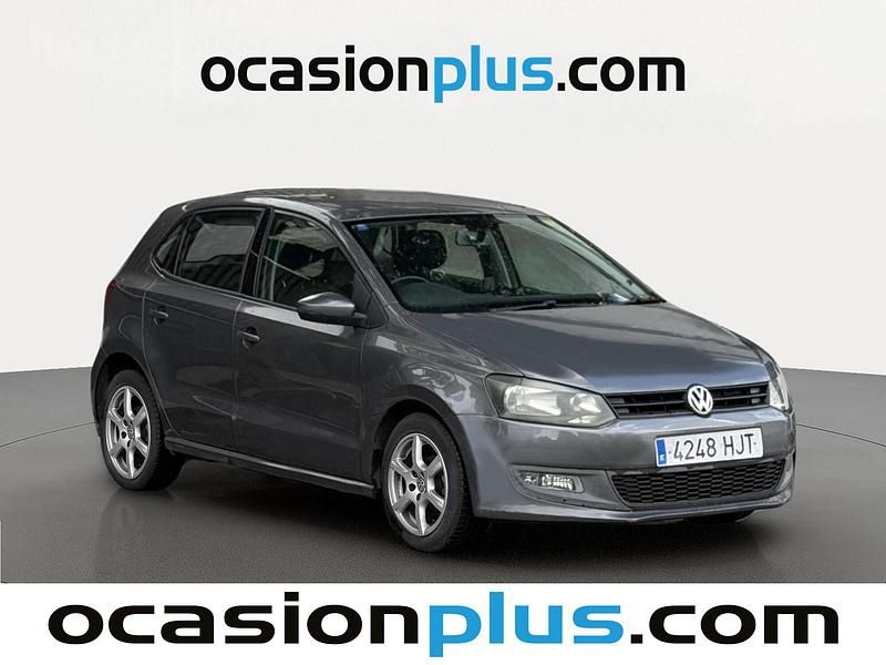 Usado VW Polo Advance 90 CV (66 kW) 2012 Gris Utilitario
