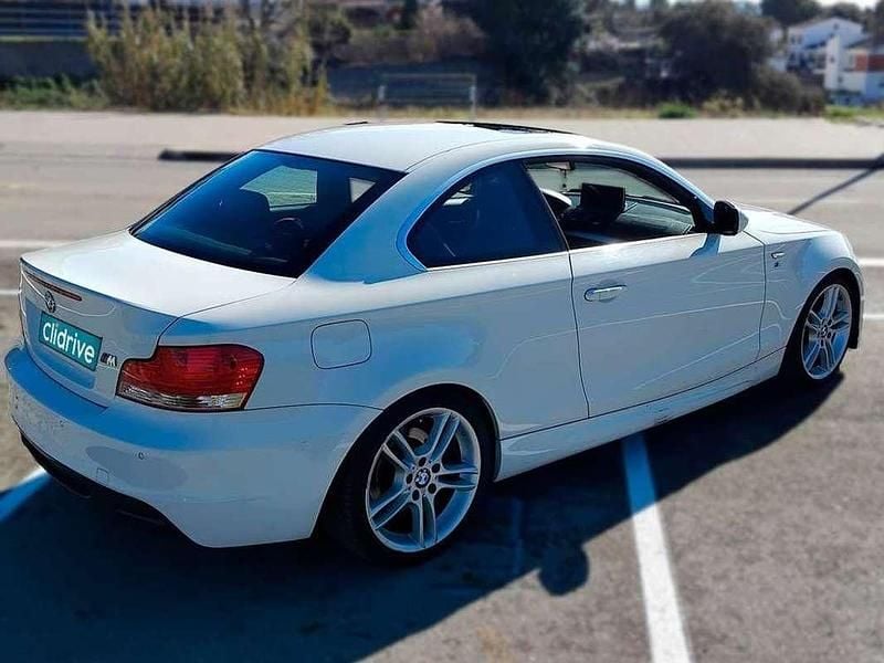 Usado BMW 118 143 CV (105 kW) 2010 Blanco Utilitario