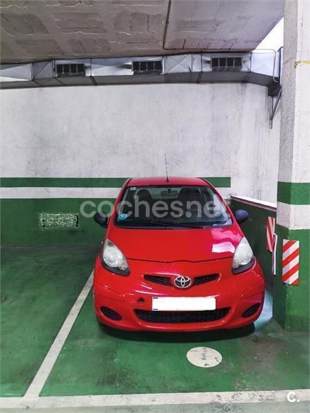 Rojo Usado 2010 Toyota Aygo Live Utilitario | 4500 € (Buen precio) - Imagen 1/4