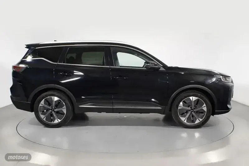 Usado Ebro s700 Luxury 147 CV (108 kW) 2025 Negro SUV