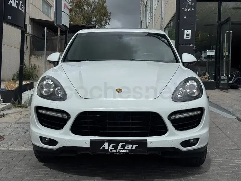 Usado Porsche Cayenne Turbo 500 CV (367 kW) 2012 Blanco SUV