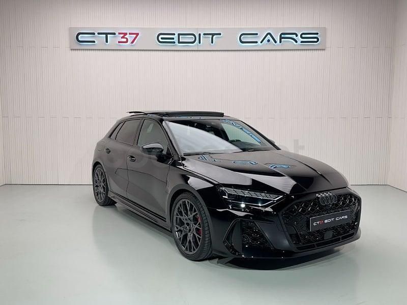 Usado Audi RS3 Ambiente 400 CV (294 kW) 2024 Negro Berlina