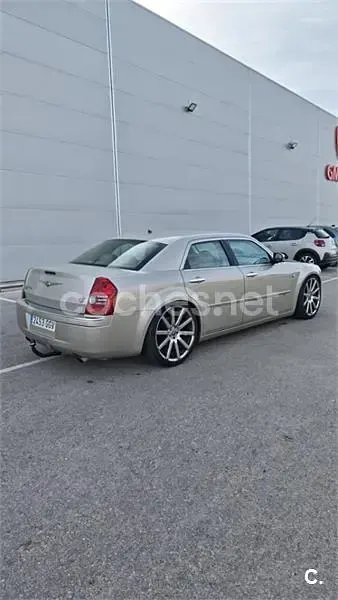 Usado Chrysler 300C Executive 218 CV (160 kW) 2008 Beige Berlina