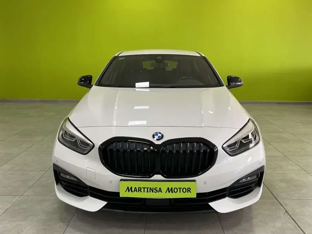Usado BMW 118 150 CV (110 kW) 2021 Blanco Utilitario