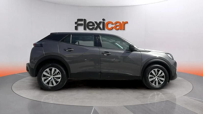 Usado Peugeot 2008 Active 110 CV (80 kW) 2022 Gris SUV