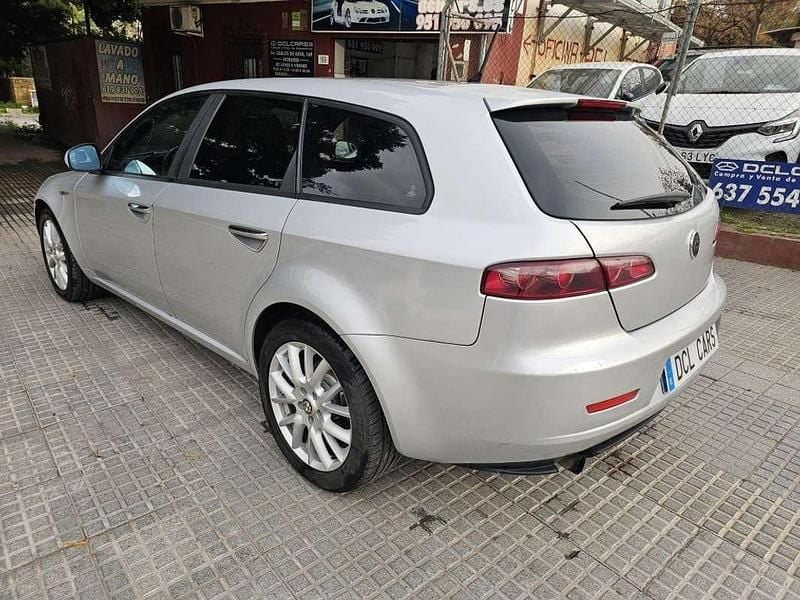 Usado Alfa Romeo 159 Distinctive 150 CV (110 kW) 2008 Negro Familiar