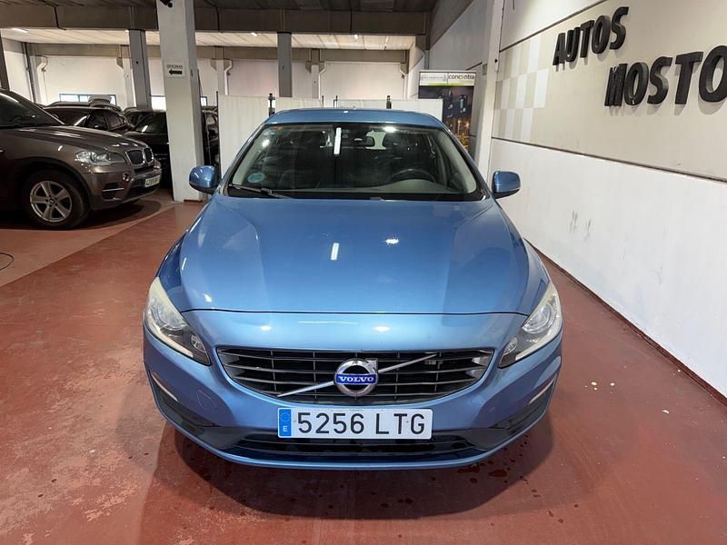 Usado Volvo V60 Kinetic 150 CV (110 kW) 2016 Azul Familiar