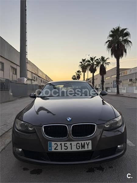 Usado BMW 320 177 CV (130 kW) 2009 Gris / plata Coupe