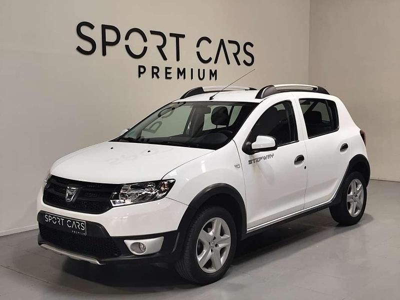 Blanco Usado 2014 Dacia Sandero Stepway Utilitario | 9000 € (Precio justo) - Imagen 1/4