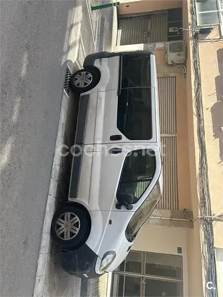 Usado Opel Vivaro 145 CV (106 kW) 2017 Blanco Monovolumen