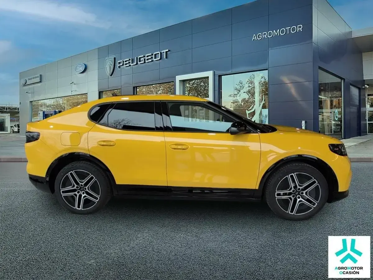 Usado Ford Capri Premium 210 kW (286 CV) 2024 Vivid yellow SUV