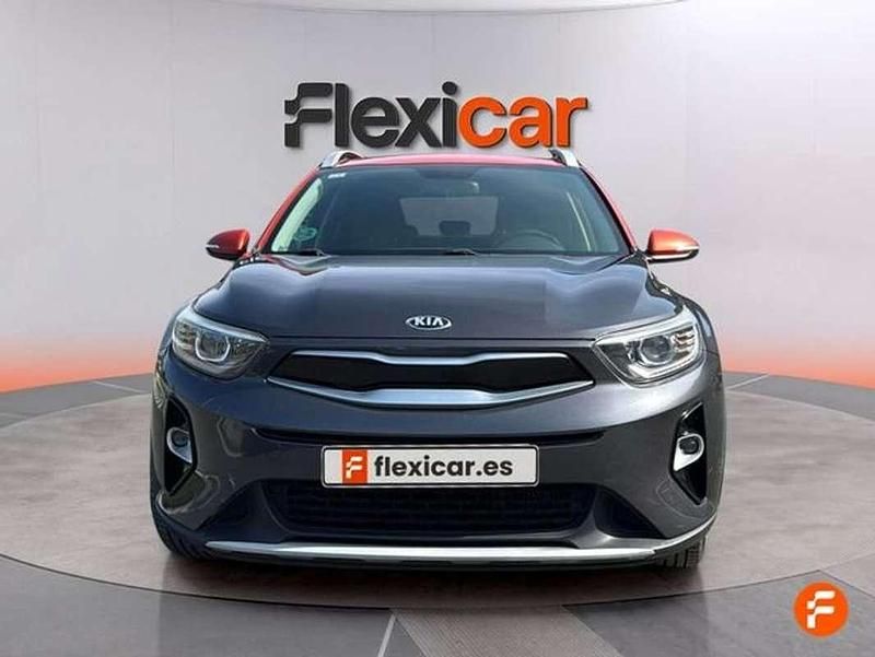 Usado Kia Stonic 120 CV (88 kW) 2018 Gris SUV