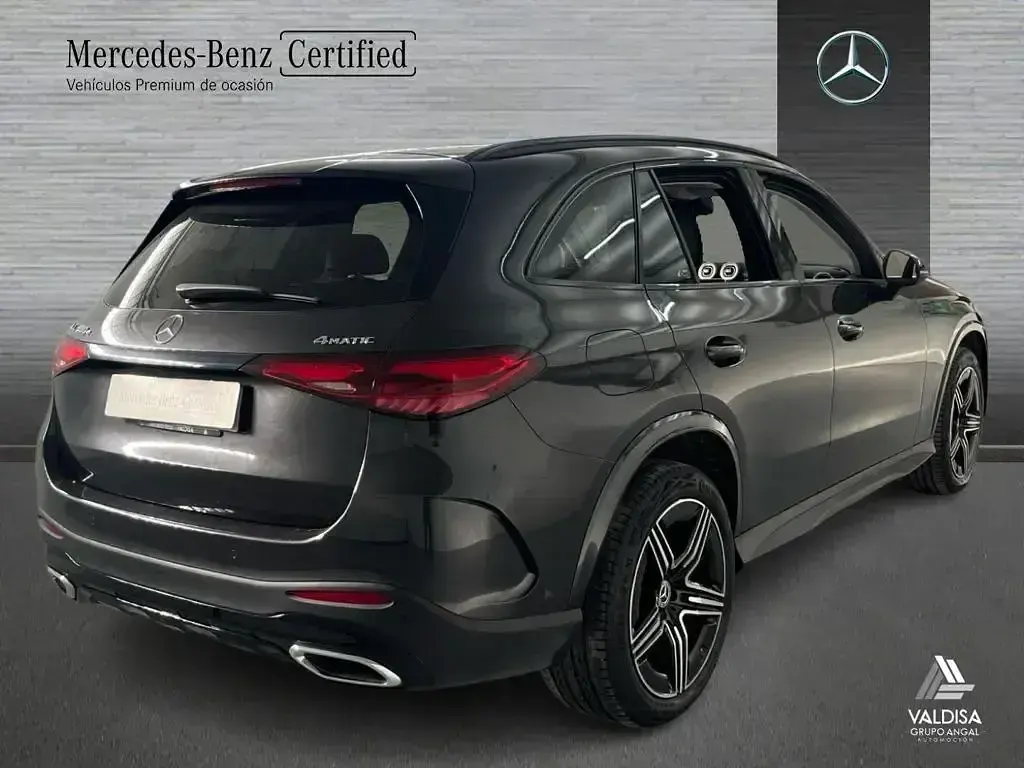 Usado Mercedes GLC300 AMG line 313 CV (230 kW) 2024 Gris