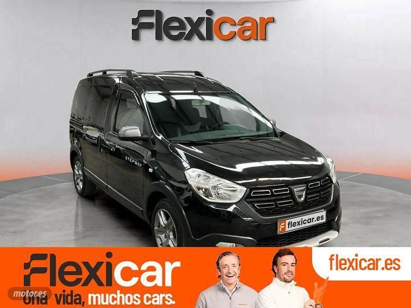 Usado Dacia Dokker Essentiel 95 CV (69 kW) 2020 Negro Monovolumen