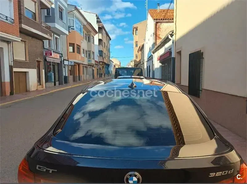 Usado BMW 320 184 HP (135 kW) 2014 Azul Sedan