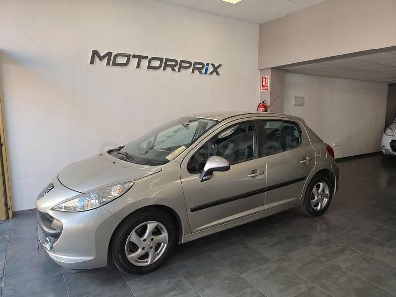 Usado Peugeot 207 95 CV (69 kW) 2007 Beige Berlina