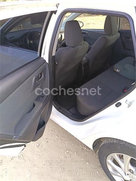 Blanco Usado 2015 Toyota Auris Active Berlina | 10.500 € (Precio justo) - Imagen 1/4