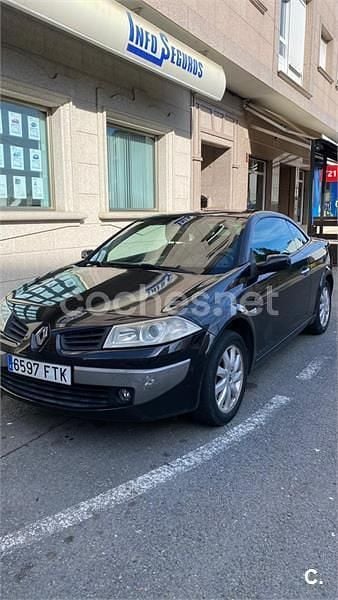 Usado Renault Mégane Cabriolet Dynamique 105 CV (77 kW) 2007 Negro Descapotable