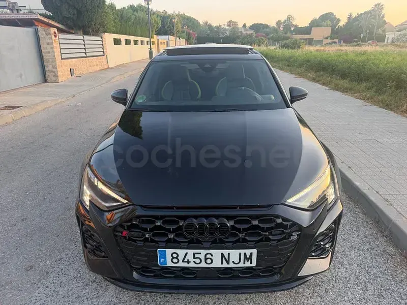 Usado Audi RS3 Ambiente 400 CV (294 kW) 2023 Negro Berlina