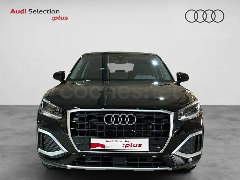 Usado Audi Q2 Advanced Plus 116 CV (85 kW) 2025 Negro SUV
