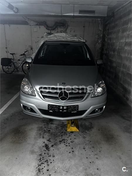 Usado Mercedes B170 116 CV (85 kW) 2008 Gris / plata Monovolumen