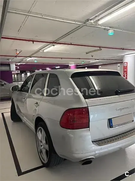 Usado Porsche Cayenne 250 CV (183 kW) 2006 Gris / plata SUV
