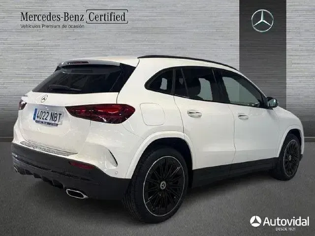 Usado Mercedes GLA250 218 CV (160 kW) 2025 Blanco polar SUV