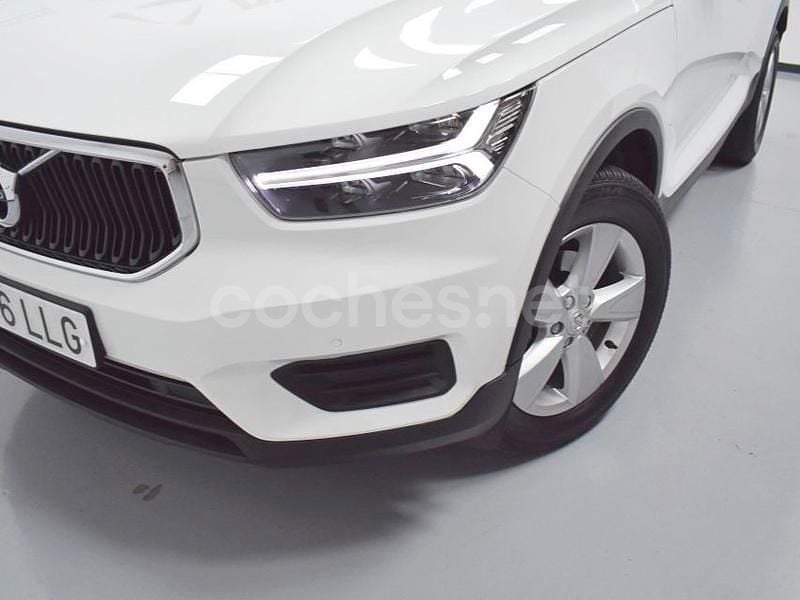 Usado Volvo XC40 Momentum 150 CV (110 kW) 2020 Blanco SUV