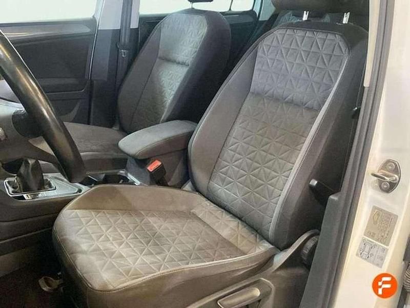 Usado VW Tiguan Life 122 CV (89 kW) 2022 Blanco SUV
