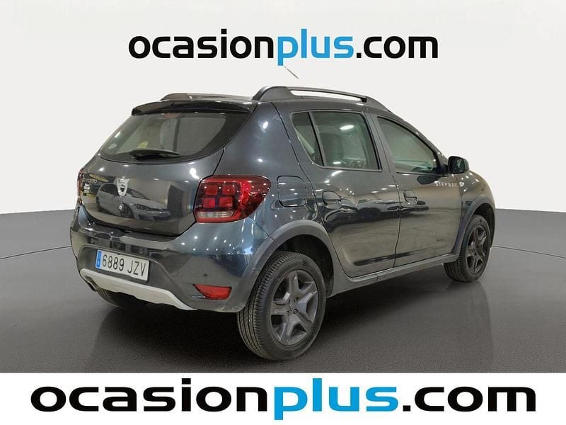 Usado Dacia Sandero 90 CV (66 kW) 2017 Gris Utilitario