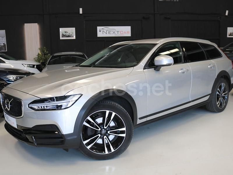 Gris / plata Usado 2020 Volvo V90 CC Pro Familiar | 28.500 € (Un poco caro) - Imagen 1/4