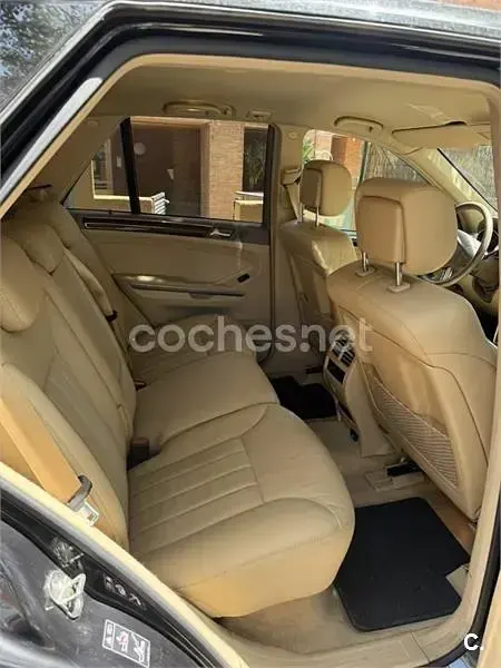 Usado Mercedes ML320 224 CV (164 kW) 2007 Negro SUV