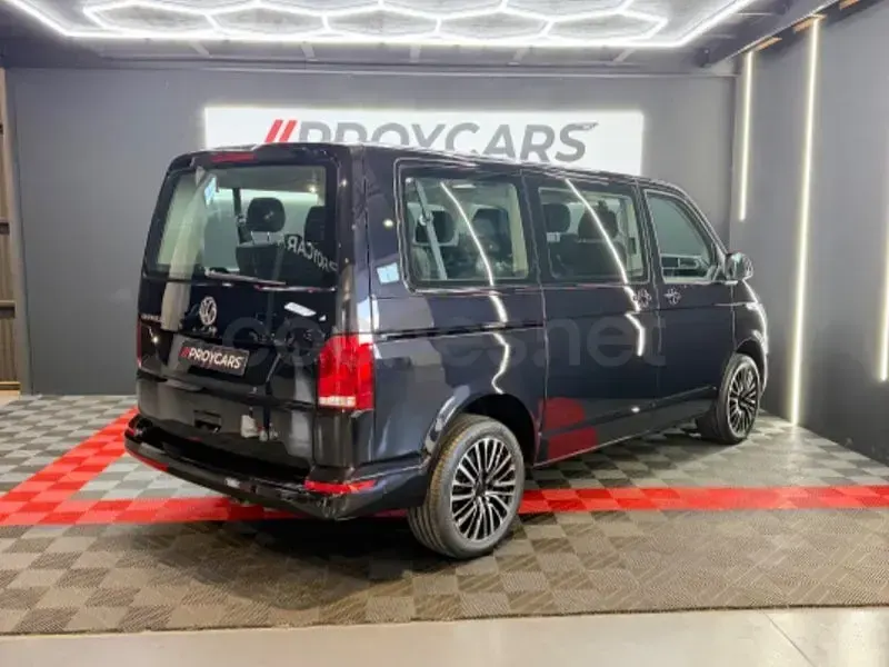 Usado VW Caravelle 150 CV (110 kW) 2021 Negro Van