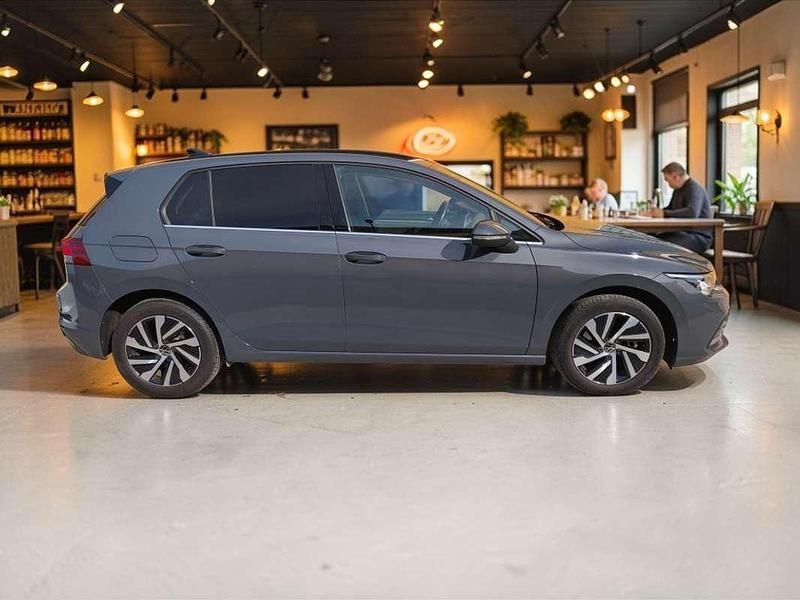 Usado VW Golf VIII 204 CV (150 kW) 2023 Gris Utilitario