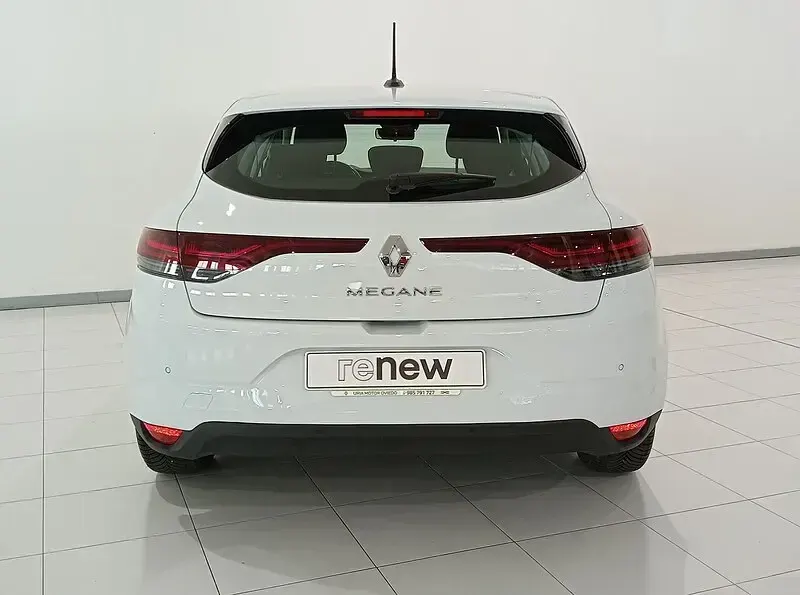 Usado Renault Mégane II Business 115 CV (84 kW) 2022 Blanco Berlina