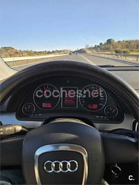 Usado Audi A4 115 CV (84 kW) 2006 Azul Berlina