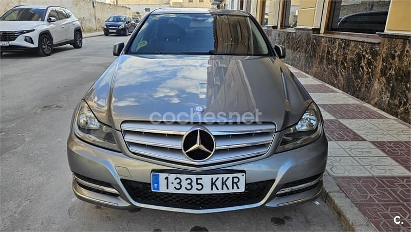 Usado Mercedes C220 Edition 170 CV (125 kW) 2011 Gris / plata Berlina