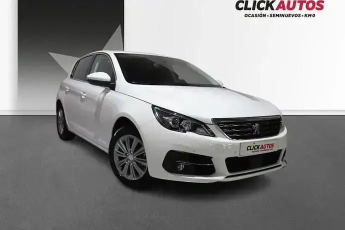 Usado Peugeot 308 Allure 110 CV (80 kW) 2021 Negro