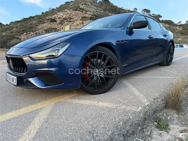 Usado Maserati Ghibli 430 CV (316 kW) 2018 Azul Berlina