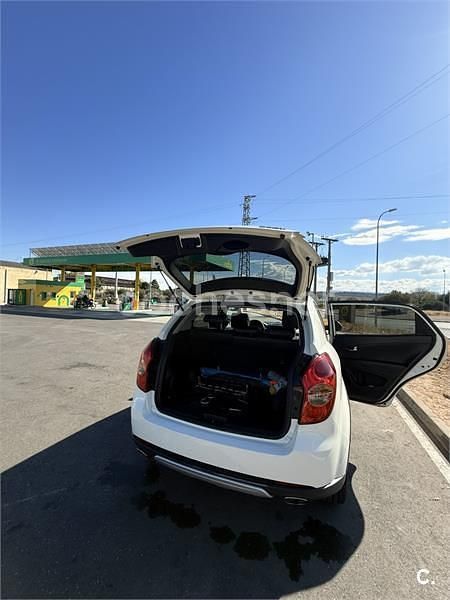 Usado Ssangyong (KGM) Korando Limited 175 CV (128 kW) 2012 Blanco SUV