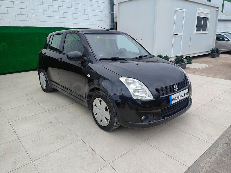 Usado Suzuki Swift GL 92 CV (67 kW) 2008 Negro Utilitario