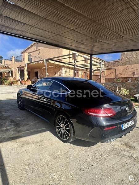 Usado Mercedes C220 AMG line 170 CV (125 kW) 2016 Negro Coupe