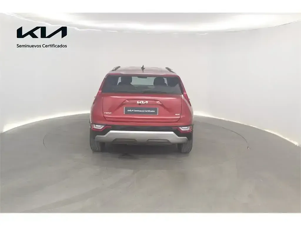 Usado Kia Niro 129 CV (94 kW) 2025 Rojo SUV