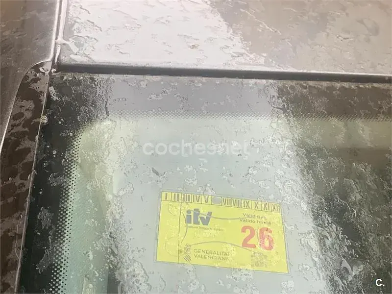 Usado VW Touran Advance 136 CV (100 kW) 2004 Gris / plata Monovolumen
