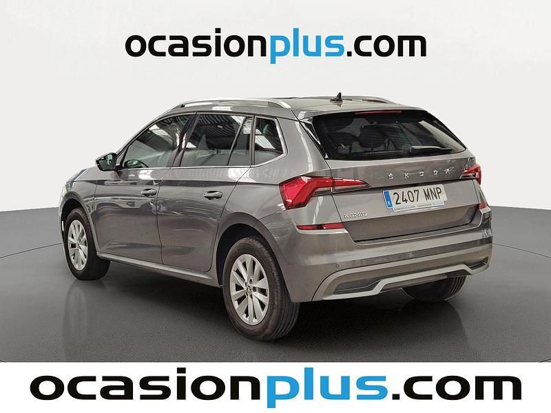 Usado Skoda Kamiq Ambition 110 CV (80 kW) 2024 Gris SUV