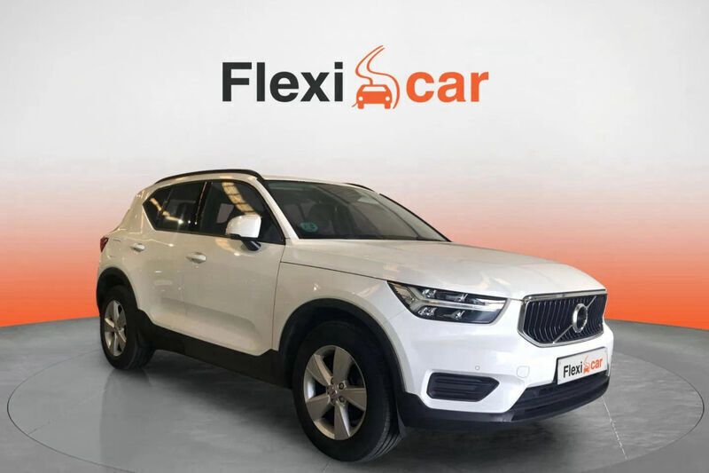 Blanco Usado 2020 Volvo XC40 Momentum SUV | 21.170 € (Buen precio) - Imagen 1/4