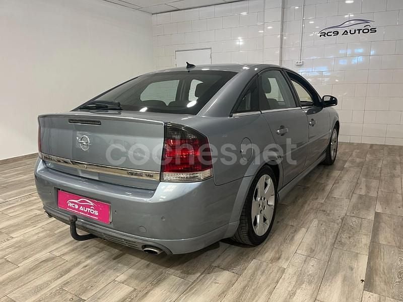 Usado Opel Vectra GTS Elegance 211 CV (155 kW) 2003 Gris / plata Berlina