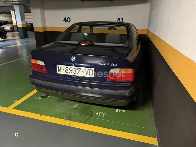 Usado BMW 318 140 CV (102 kW) 1997 Azul Coupe