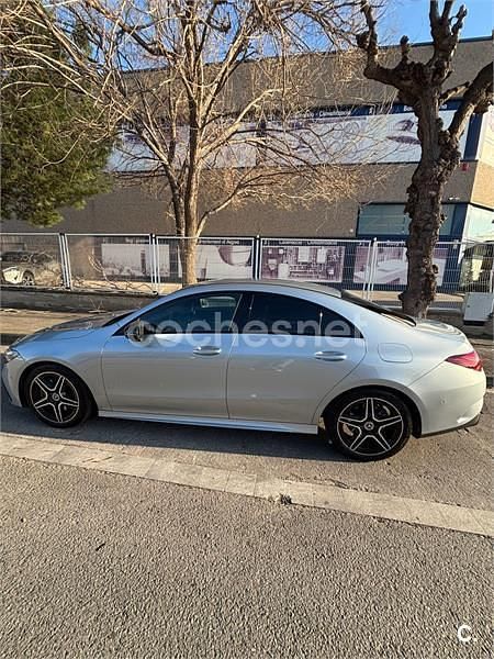 Usado Mercedes CLA200 163 CV (119 kW) 2024 Gris / plata Berlina