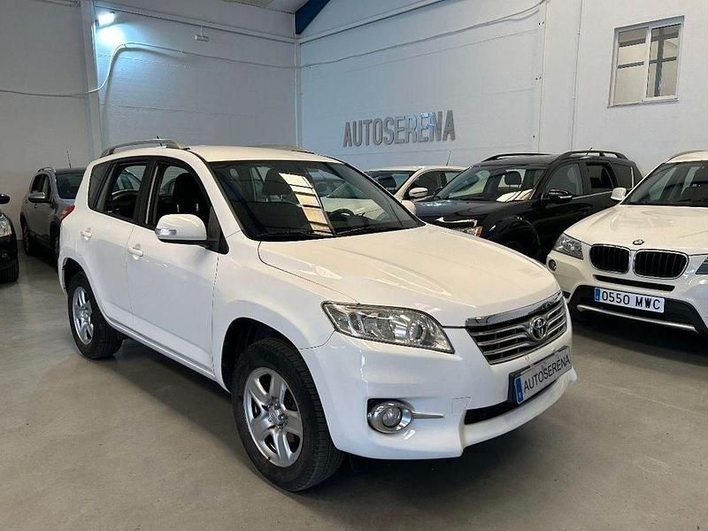 Blanco Usado 2012 Toyota RAV4 Lounge SUV | 11.500 € (Precio justo) - Imagen 1/4